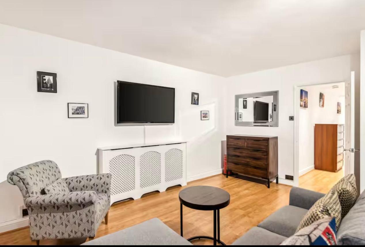 Apartment Zone 1 - Spacious 1 Bed Flat Sleeps 4 *