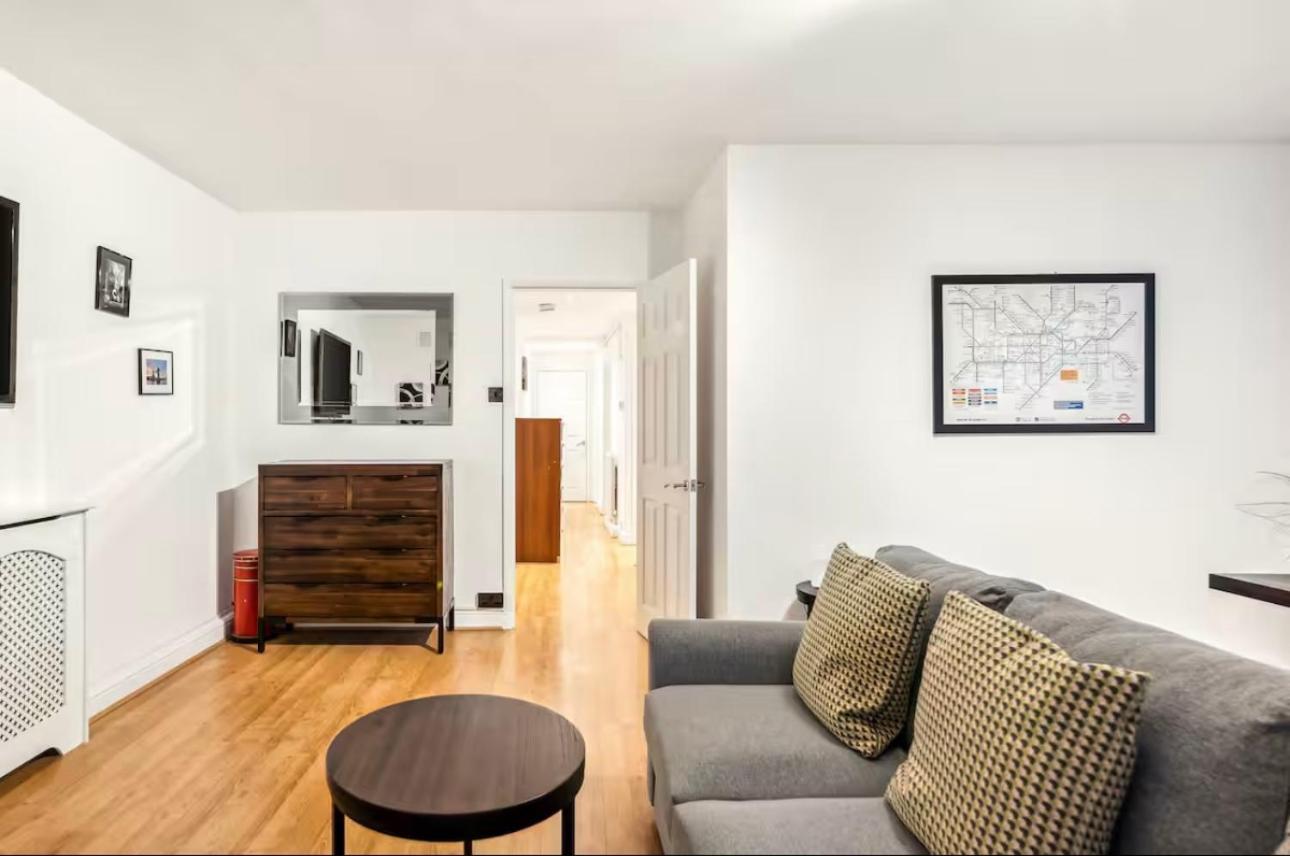Zone 1 - Spacious 1 Bed Flat Sleeps 4 * London